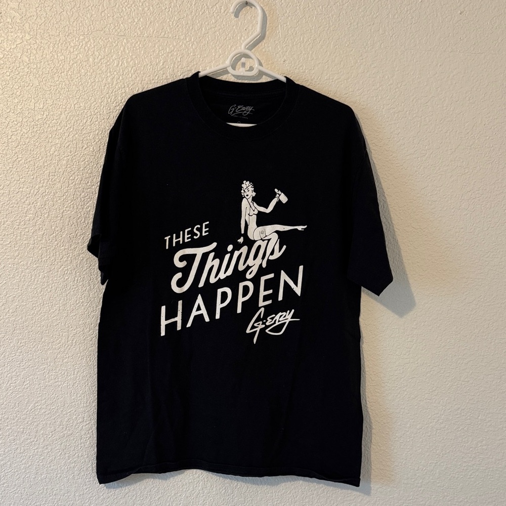 Source Unknown Black Short-Sleeve Graphic Tee with White Print